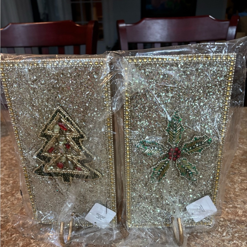 4 Holiday Wall Mount Stocking holders 2 of each style. NWTNIP Pier One imports